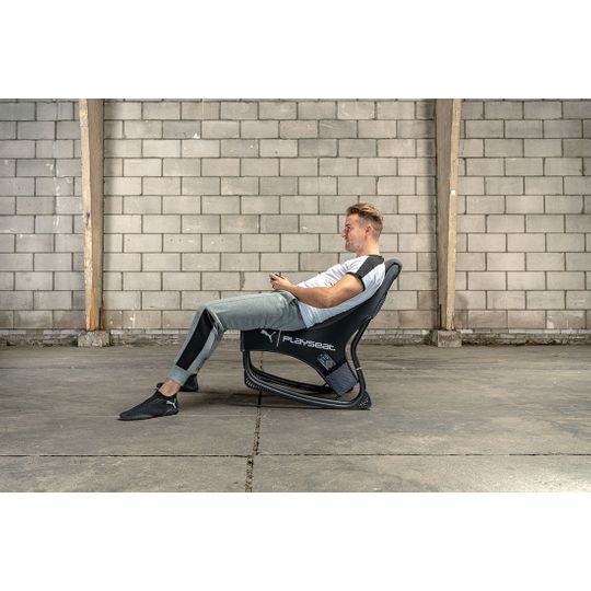 9064