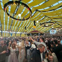 OKTOBERFEST Í MÜNCHEN