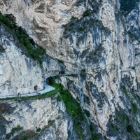 TÖFRAR GARDAVATNSINS - RAFHJÓLAFERÐ