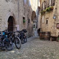 TÖFRAR GARDAVATNSINS - RAFHJÓLAFERÐ