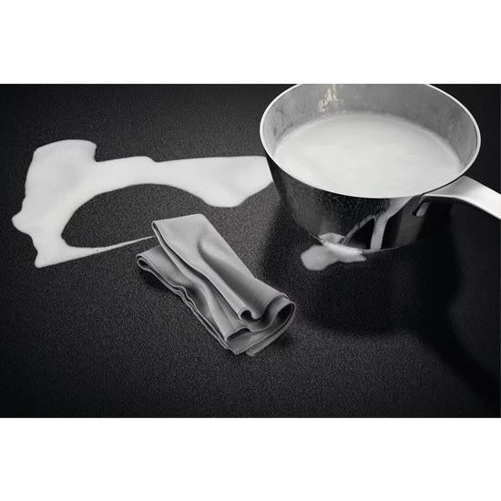 AEG SaphirMatt® SenseBoil 7000 helluborð