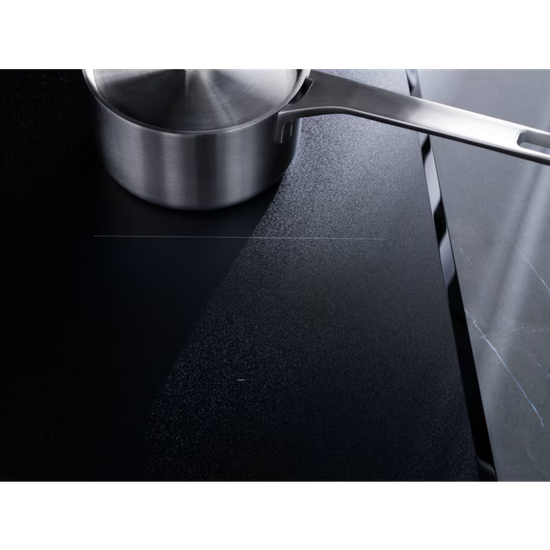 AEG SenseBoil 7000 SaphirMatt&reg; Spanhellubor&eth;