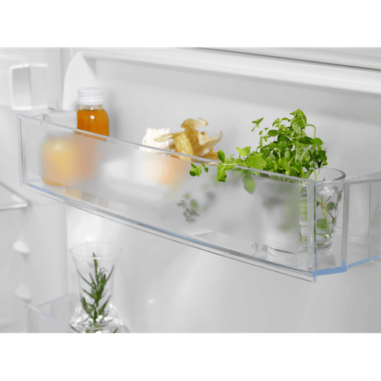 K&aelig;li- og frystisk. Electrolux 175cm st&aacute;l