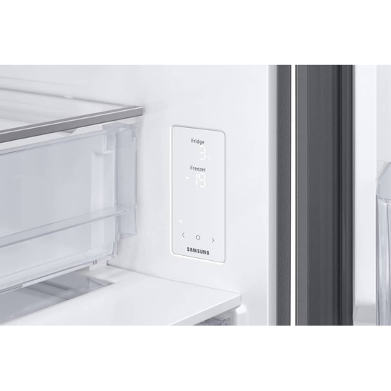 Samsung Series 8 SpaceMax k&aelig;li- og frystisk&aacute;pur