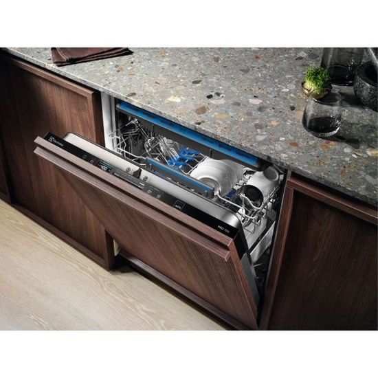 Electrolux Excellence Satillite Clean 600 Upp&thorn;vottav&eacute;l