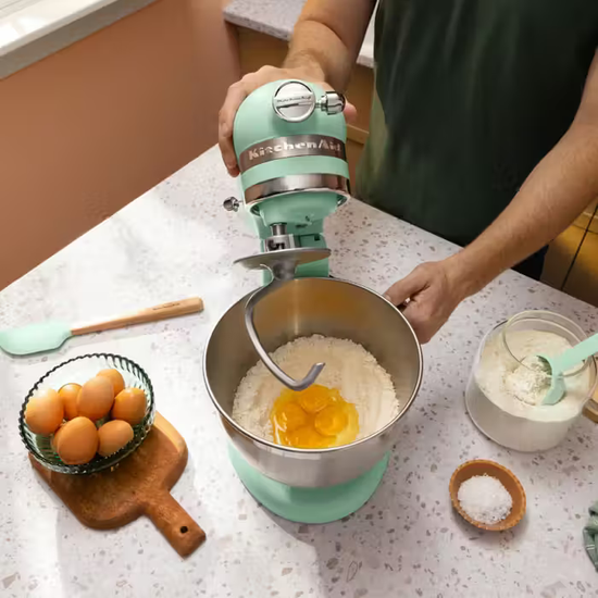 Kitchen Aid Hr&aelig;riv&eacute;l litur &aacute;rsins 2026